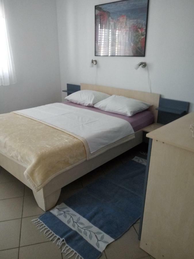 Apartmani Ana Vir Luaran gambar
