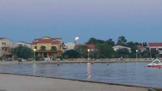 Apartmani Ana Vir Luaran gambar
